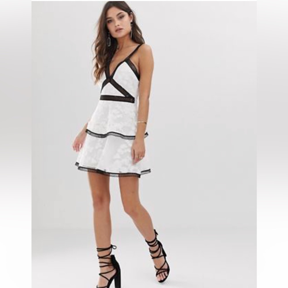 ASOS DESIGN mini dress floral embroidered lace broderie black and white NEW 14